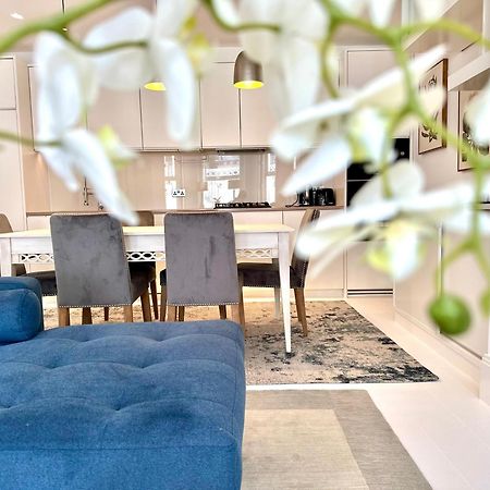 Stylish Apartment With Bbq Kensington 런던 외부 사진