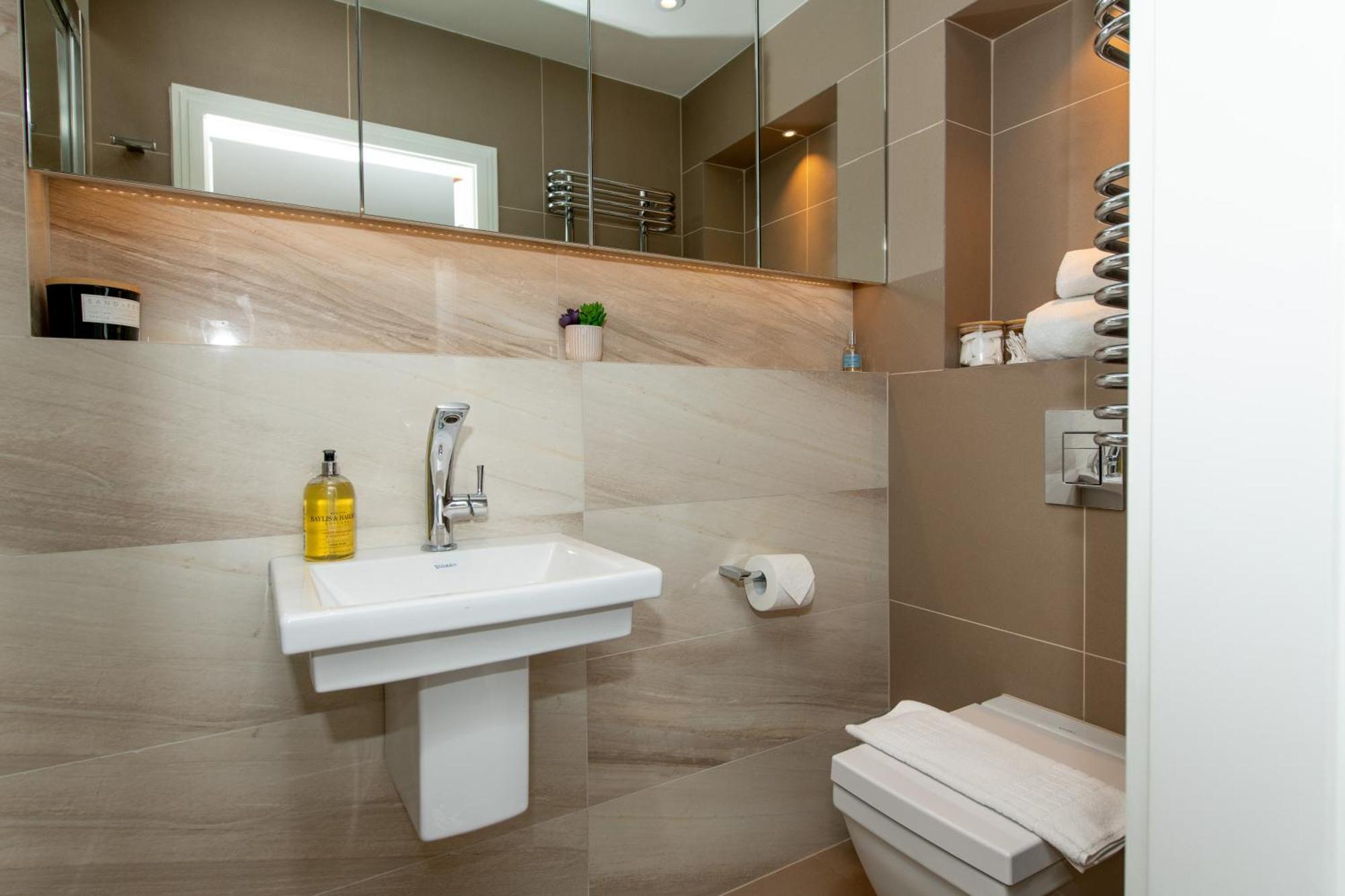 Stylish Apartment With Bbq Kensington 런던 외부 사진